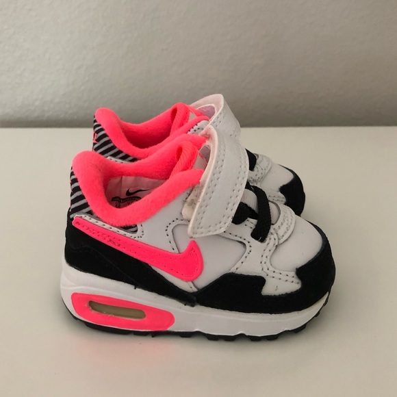 nike baby slippers